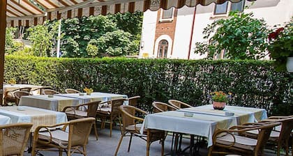 Hotel Irisa