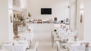 Breakfast area - Hotel Vis a Vis (Trieste)