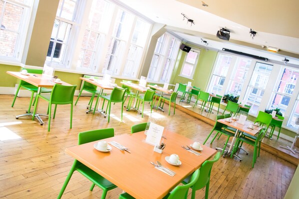 Meeting facility - Surtees (Newcastle-upon-Tyne)