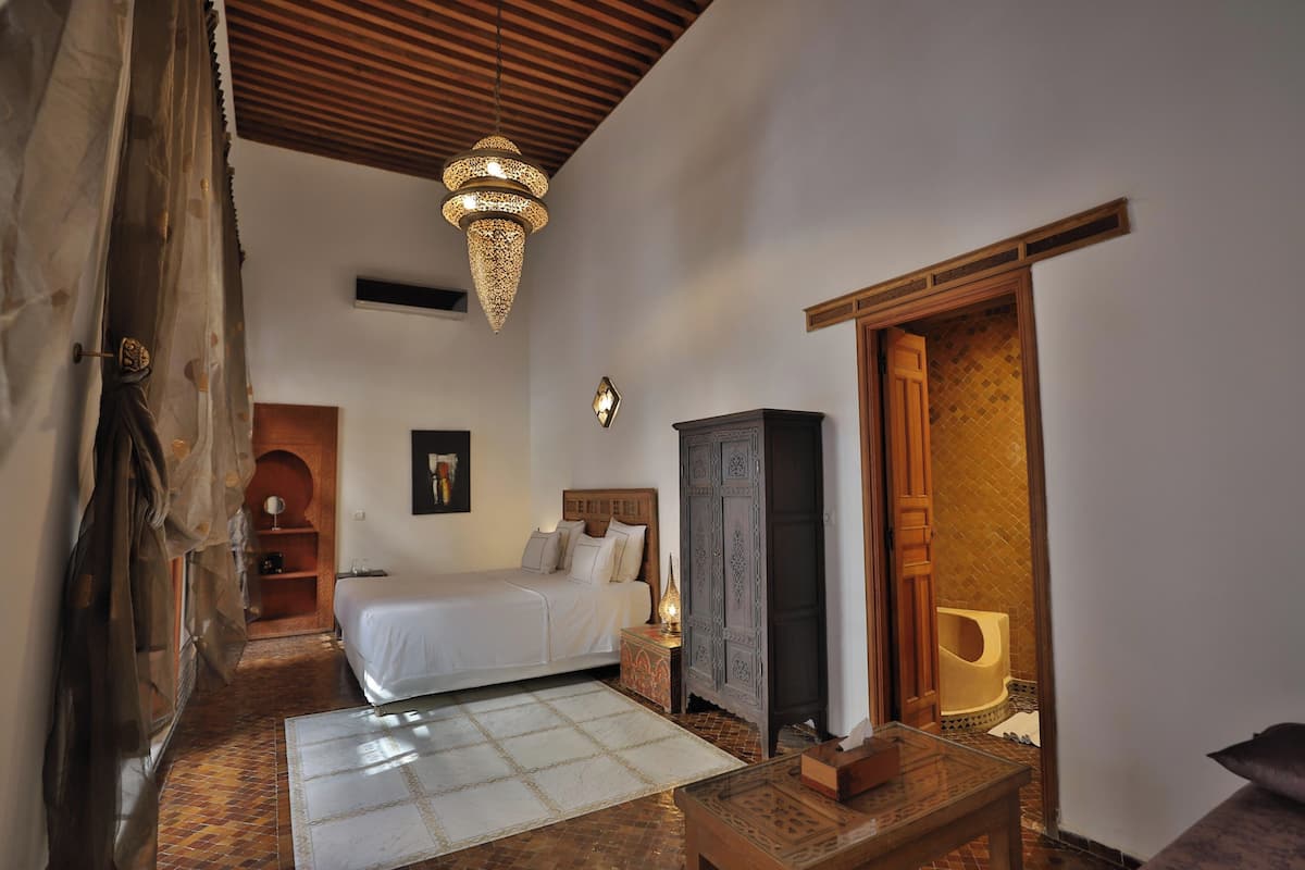 Habitación doble romántica (Zaina) | 1 habitación, sábanas de algodón egipcio y ropa de cama de alta calidad