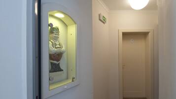 Familienapartment, 2 Schlafzimmer (4 people) | Select-Comfort-Betten, Minibar, individuell dekoriert