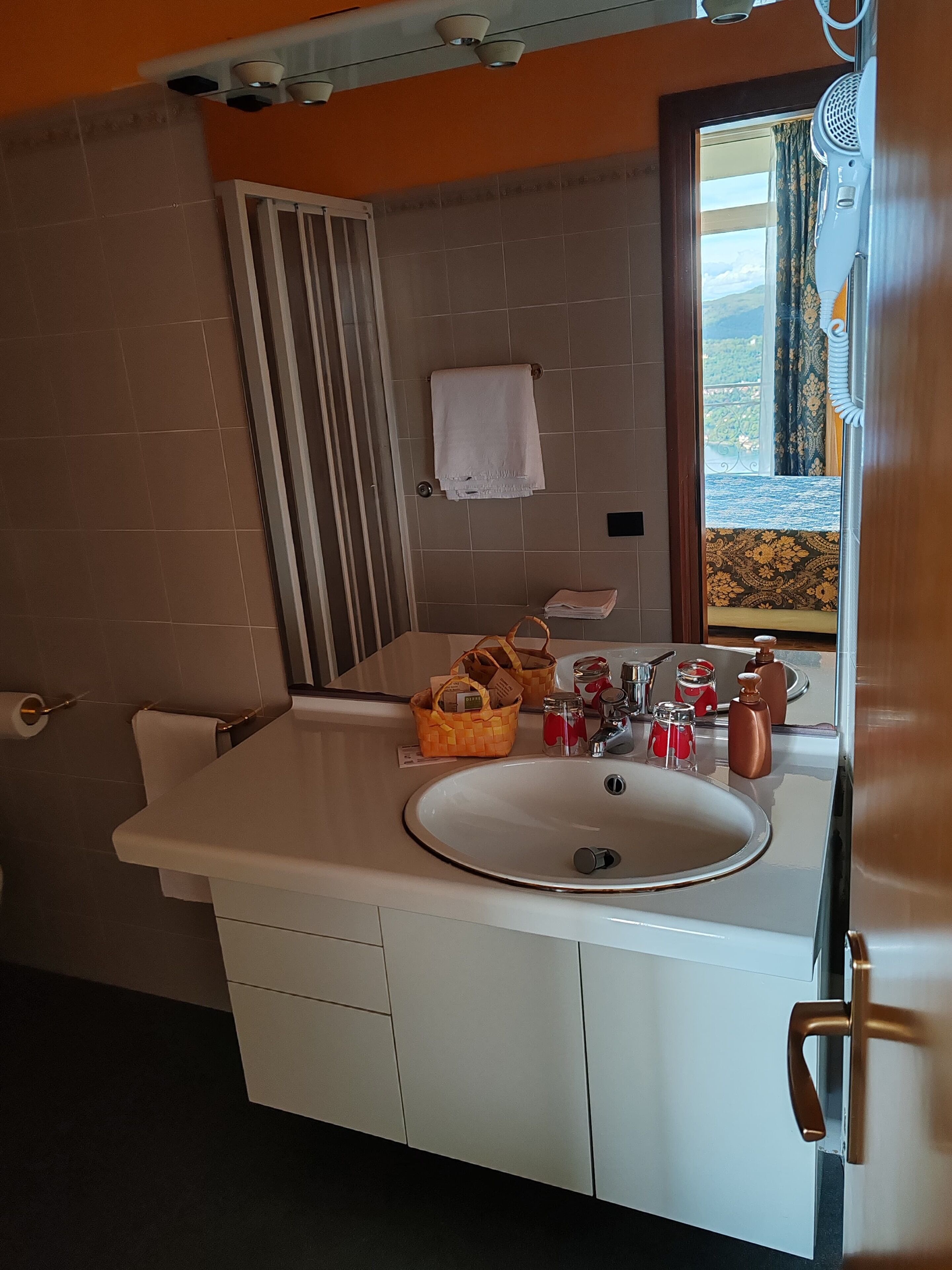 superior double or twin room, lake view | bathroom | shower, rainfall showerhead, free toiletries, hair dryer