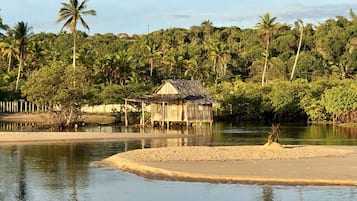 Plage à proximité, sable blanc