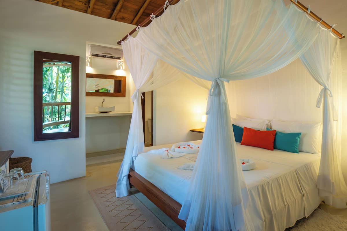 Suite Superior, Segundo Andar | Roupas de cama premium, frigobar, cofres nos quartos