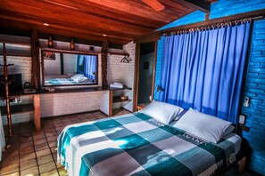 Minibar, coffres-forts dans les chambres, rideaux occultants