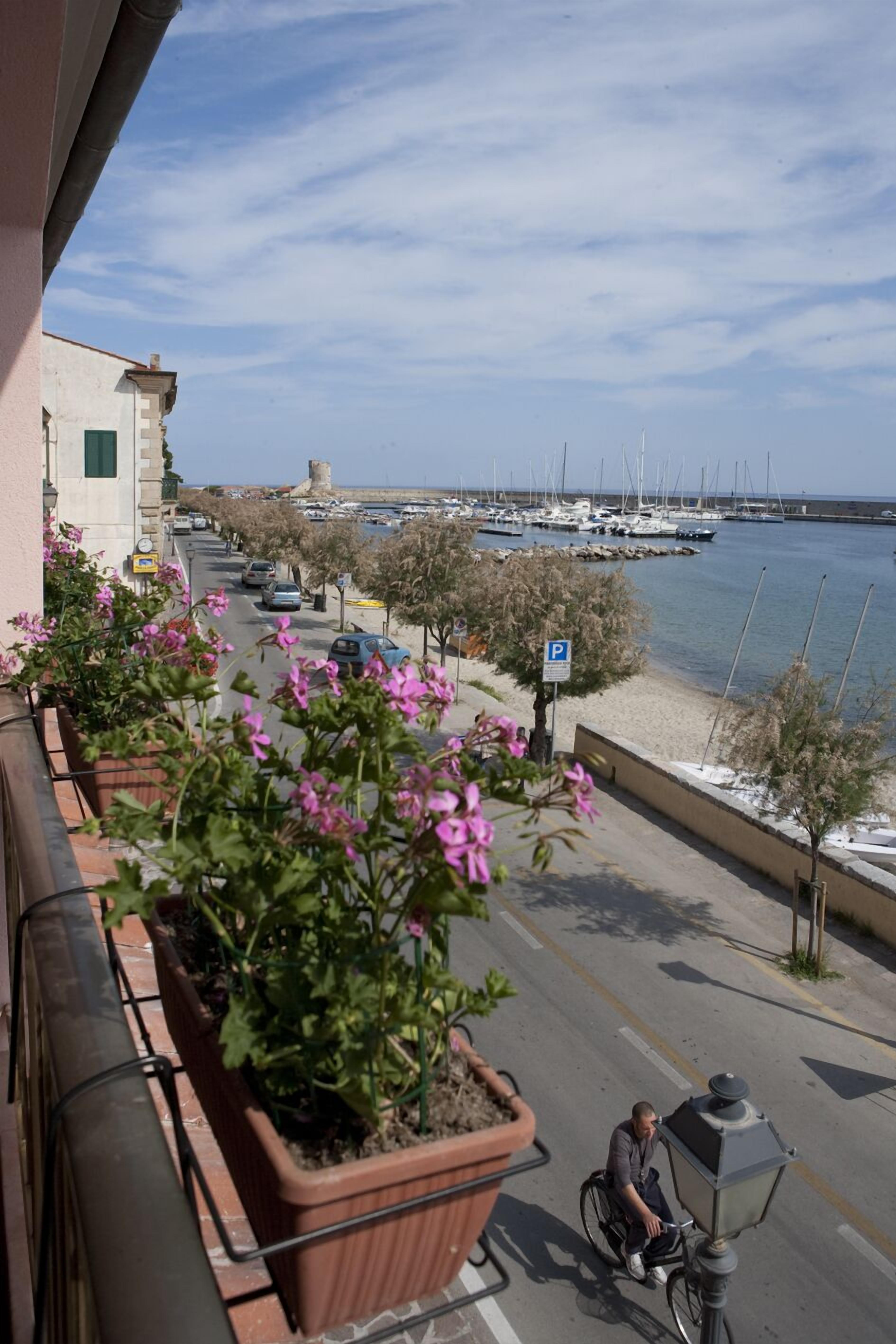 Habitación doble, vista al mar | Vista del balcón