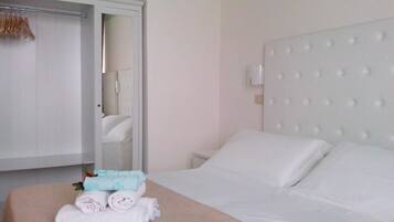 Chambre Double | Coffres-forts dans les chambres, bureau, lits bébé (en supplément)