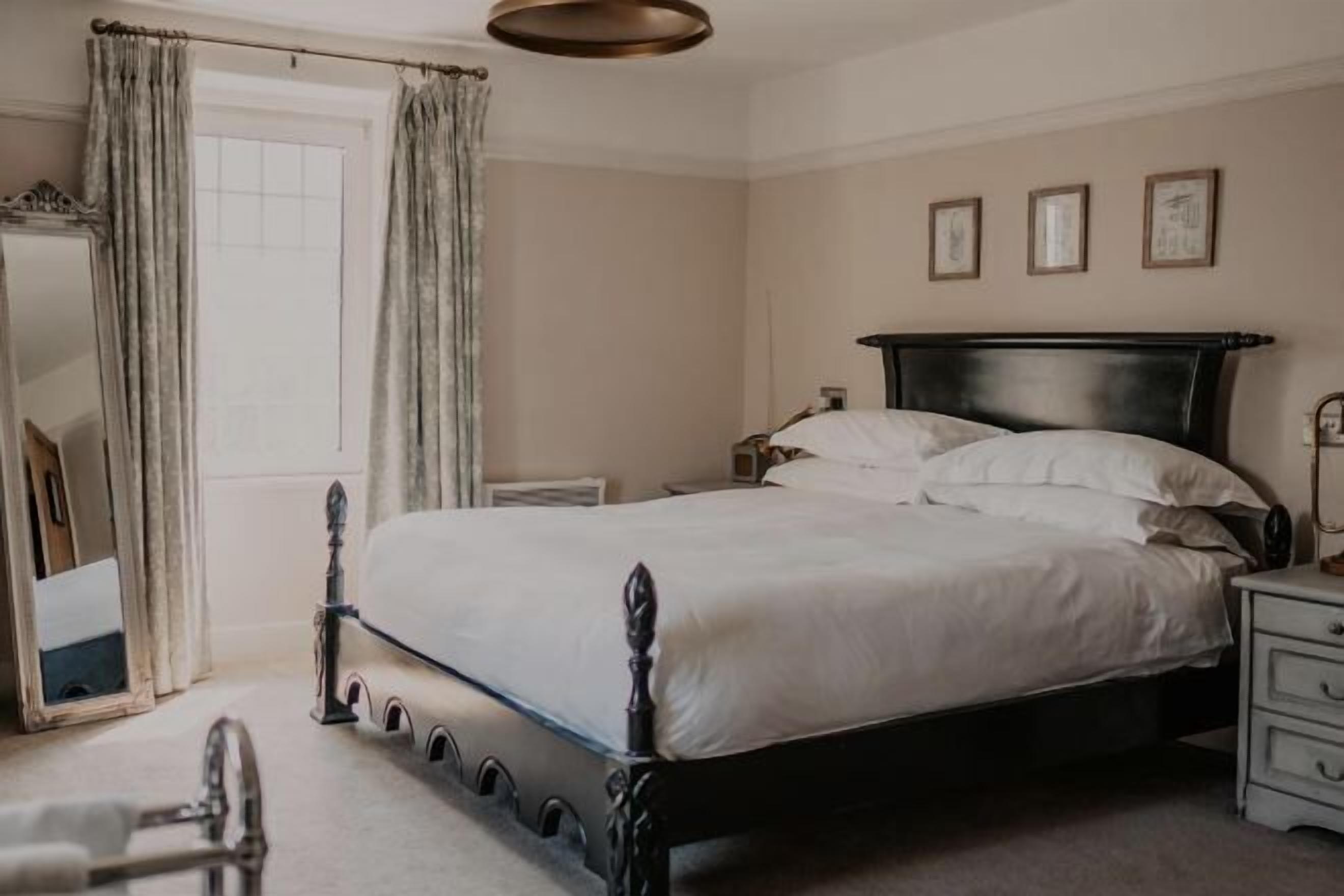 Premium bedding, individually decorated, individually furnished, desk