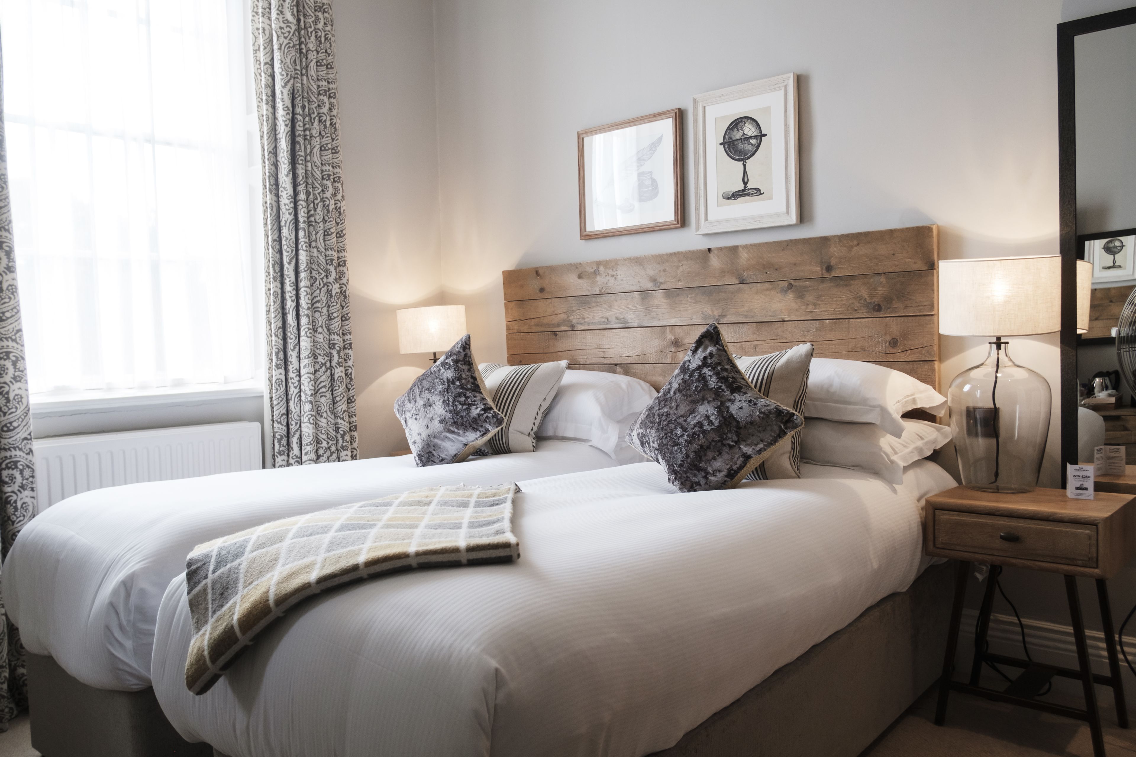 Comfort Double Room | Premium bedding, desk, iron/ironing board, free WiFi