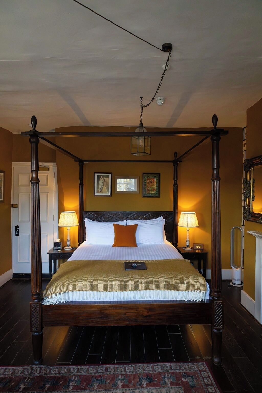 Junior Room, 1 King Bed