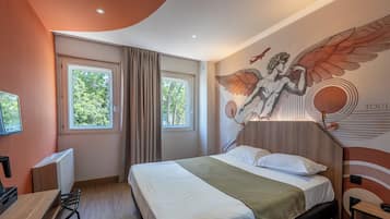 Habitación doble Confort (avec Douche) | Escritorio, insonorización, wifi gratis y ropa de cama