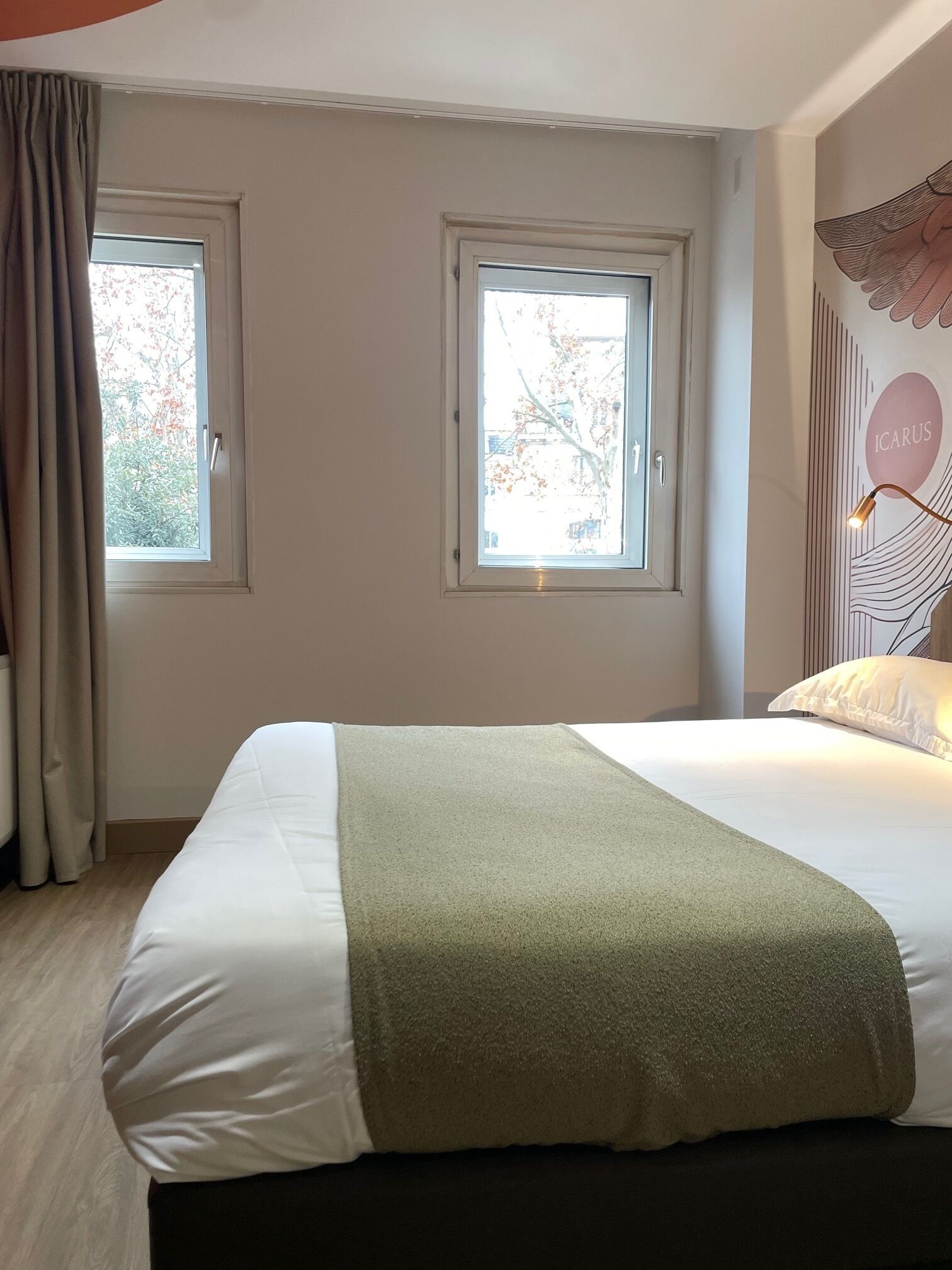 Comfort Double Room (avec Douche) | Desk, soundproofing, free WiFi, bed sheets