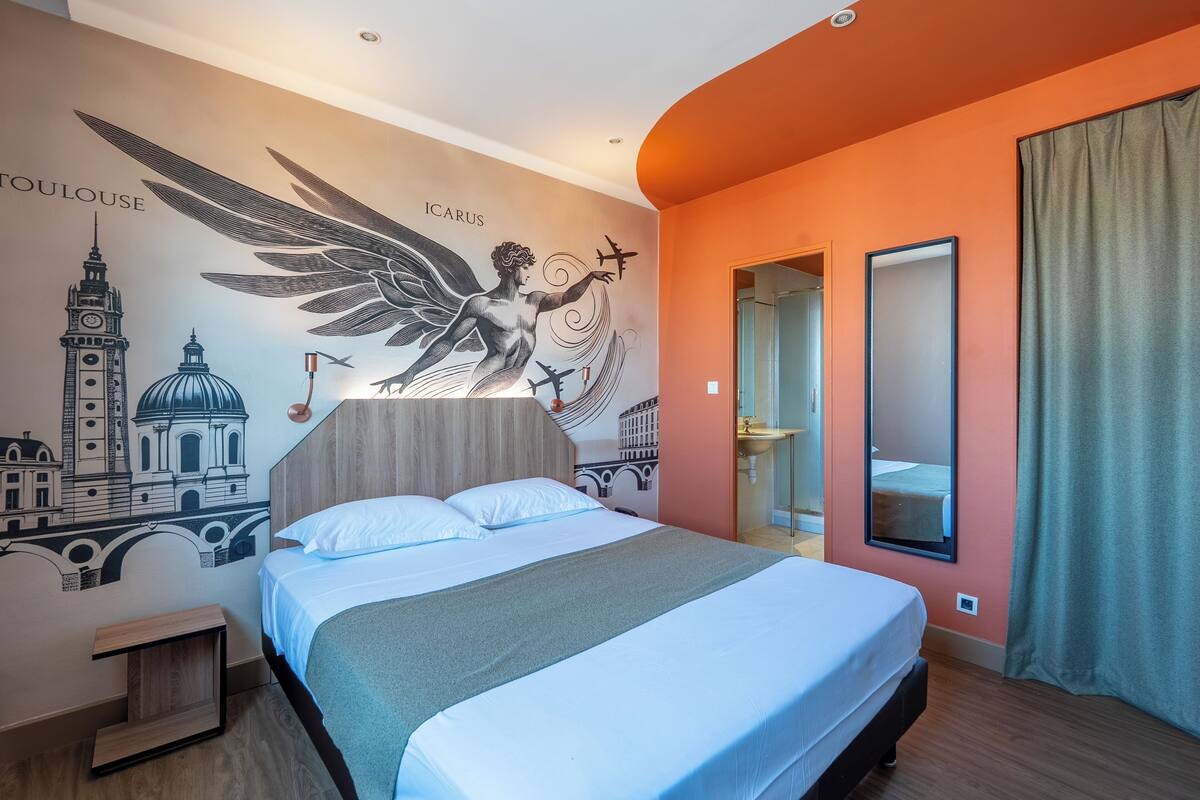 Superior Double Room | Desk, soundproofing, free WiFi, bed sheets
