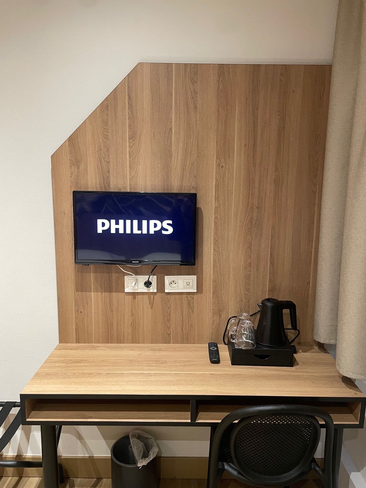 Superior Double Room | Desk, soundproofing, free WiFi, bed sheets