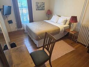 Signature Suite, 1 Queen Bed with Sofa bed (Antique) | Desk, iron/ironing board, free WiFi, bed sheets - Richca Heritage Hotel (Chilliwack)