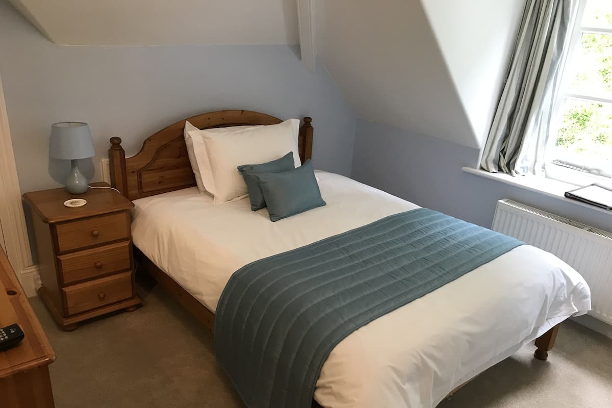 Single Room, Ensuite (Walkers room rear view) | Interior