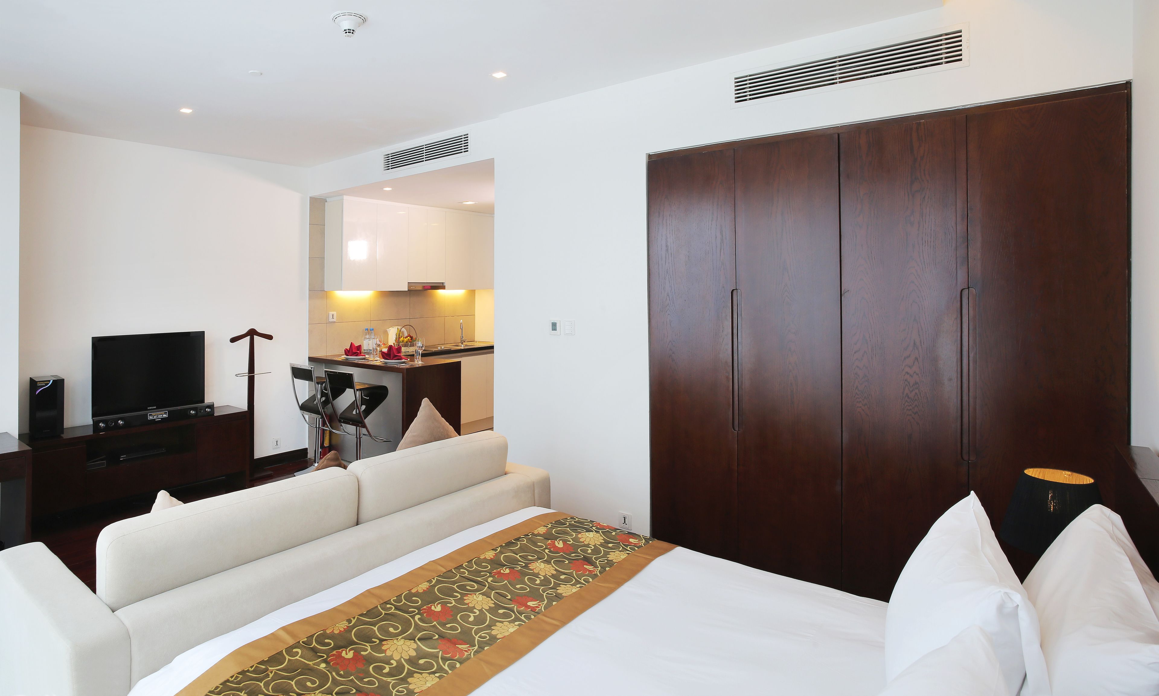 Studio, 1 très grand lit, non-fumeur