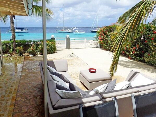 Deluxe Villa, 3 Bedrooms, Ocean View, Sea Facing | Teres/patio