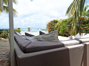 Deluxe Villa, 3 Bedrooms, Ocean View, Sea Facing | Teres/patio
