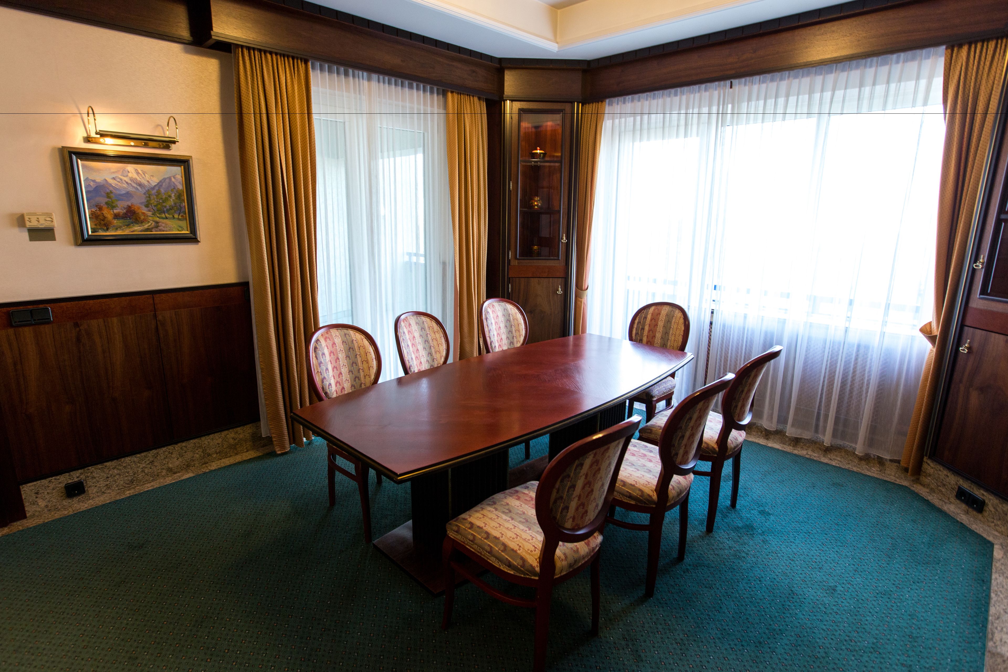 presidential suite | meeting facility
