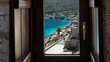 Suite, balcón, vista al mar | Vista desde la habitación