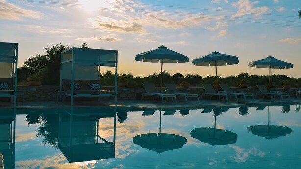 Seasonal outdoor pool, open 10:00 AM to 8:00 PM, pool umbrellas - Kastro Maini (East Mani)