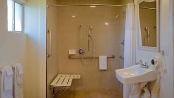 Room, 1 King Bed, Accessible, Non Smoking | Bathroom