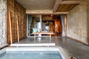 Beachfront Suites with Plunge Pool | 迷你吧贈品、遮光窗簾/窗簾、免費 Wi-Fi、床單