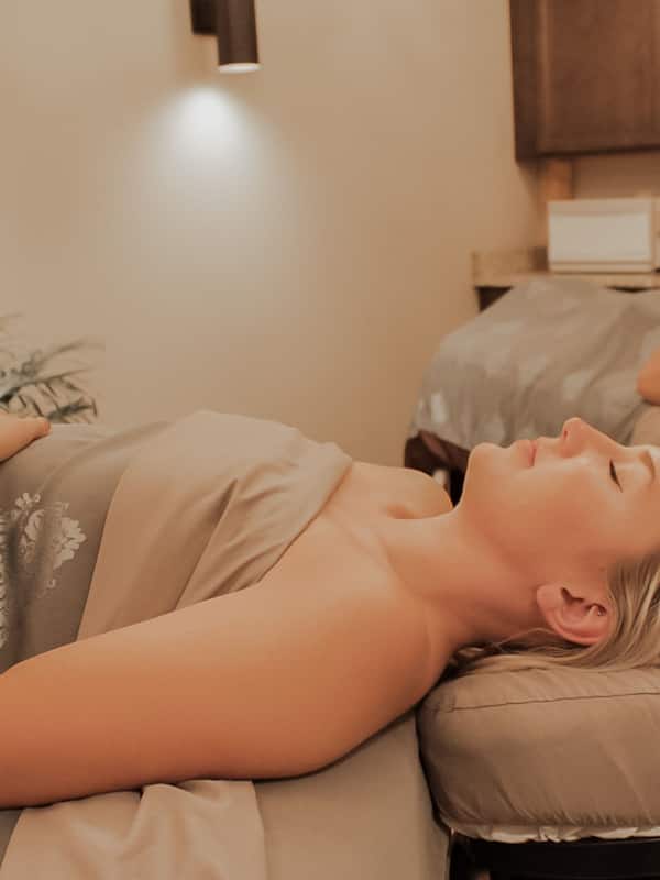 Couples treatment rooms, sauna, hot tub, steam room, body treatments