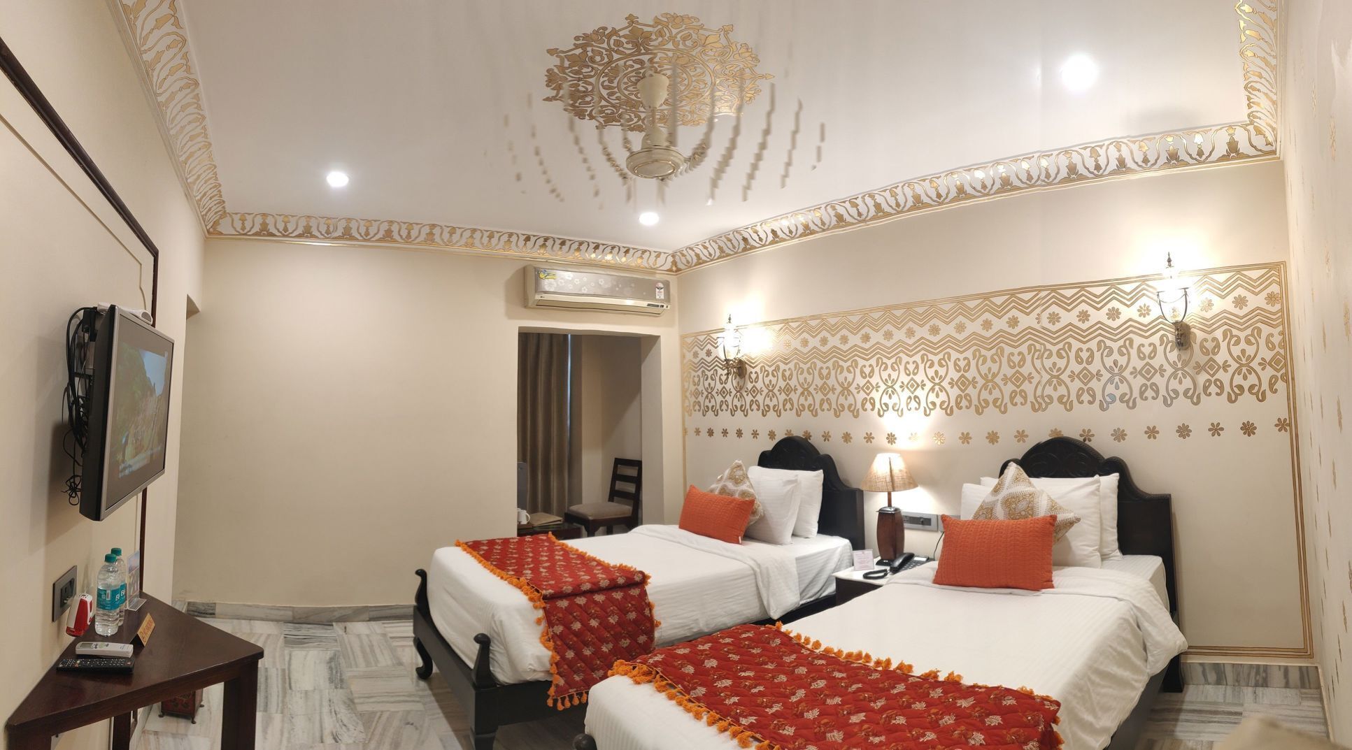 Select Comfort beds, in-room safe, individually decorated