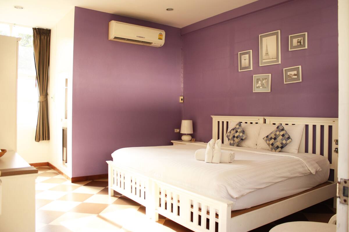 Deluxe Room | Premium bedding, free minibar, in-room safe, blackout curtains