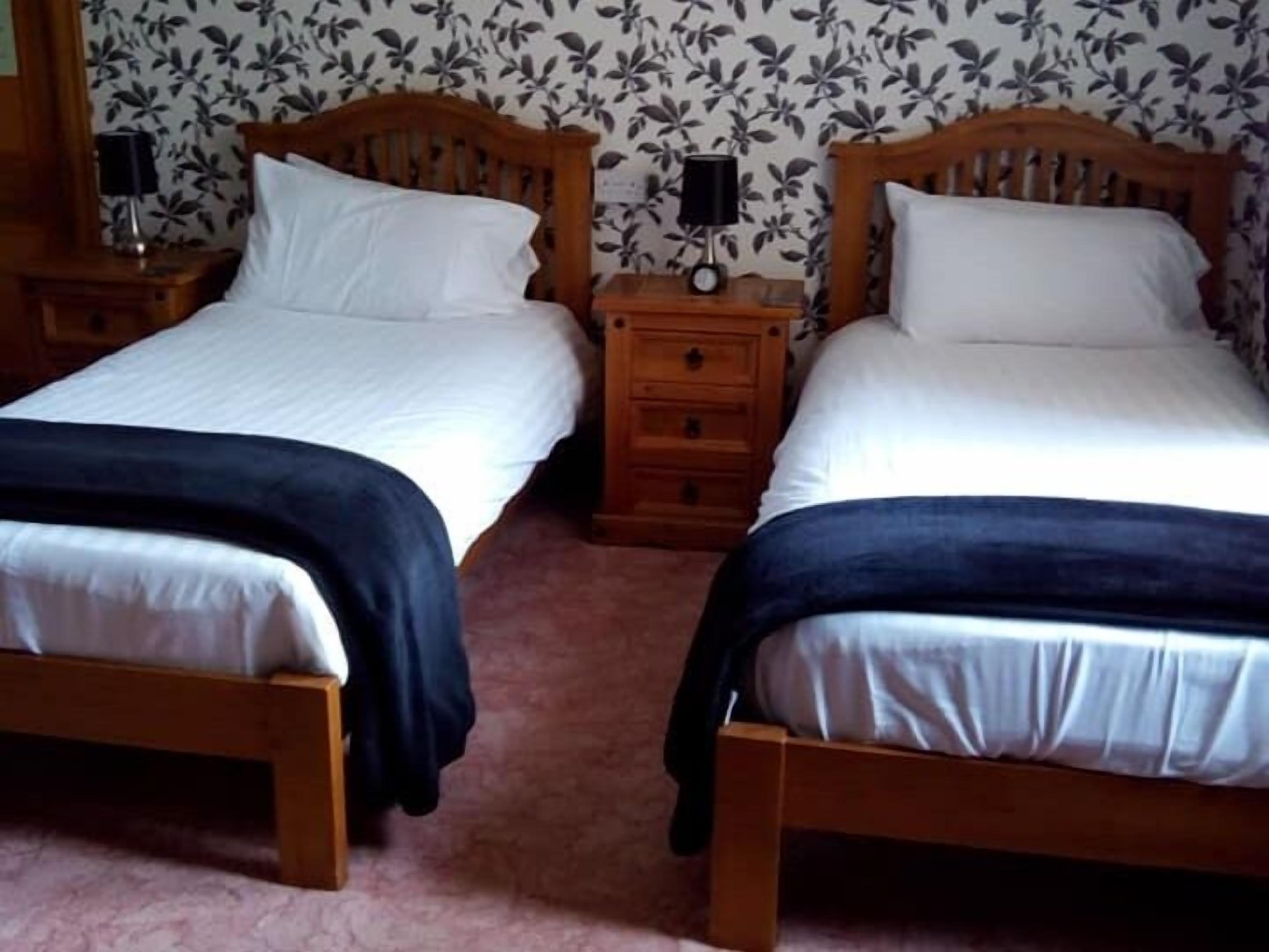 Twin Room, 2 Single Beds