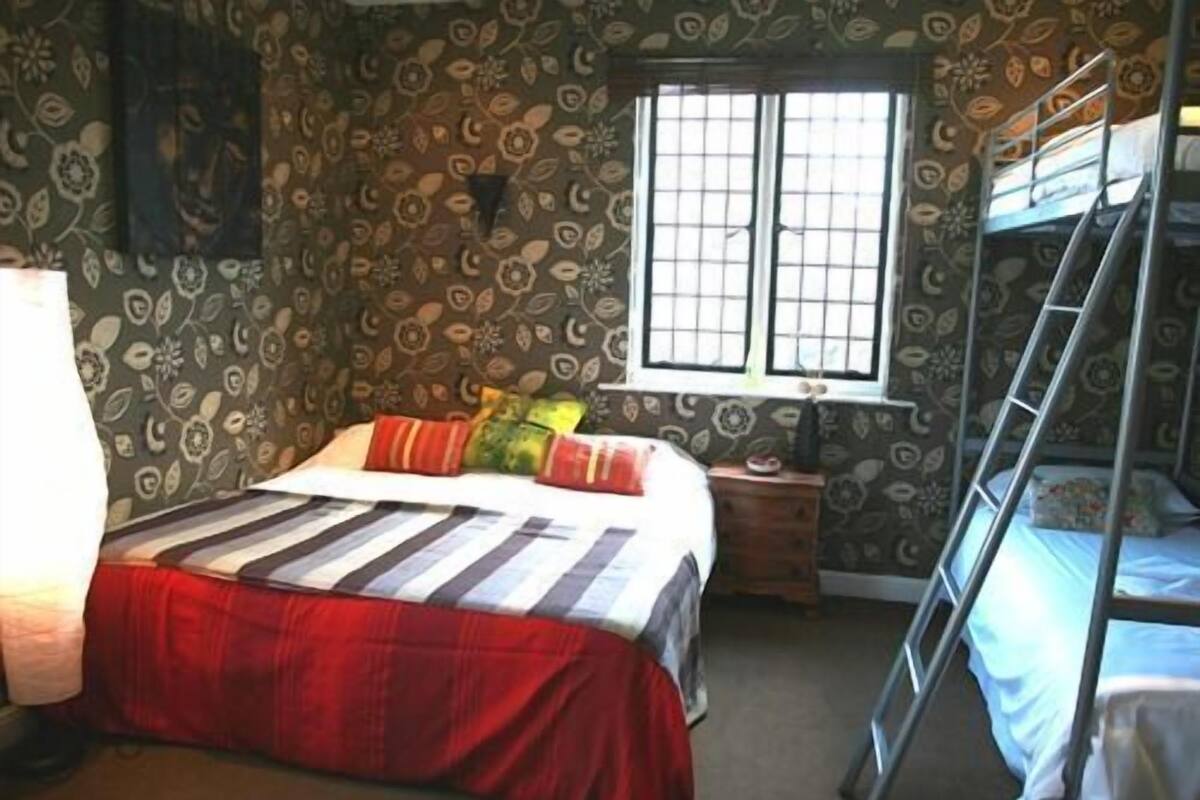 Family Room, Ensuite