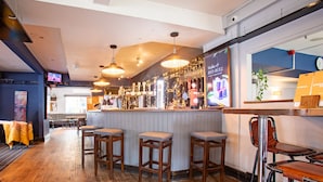 Bar (di hartanah)