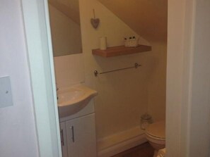 Suite, mit Bad (Sleep 2 adults+2 children) | Badezimmer