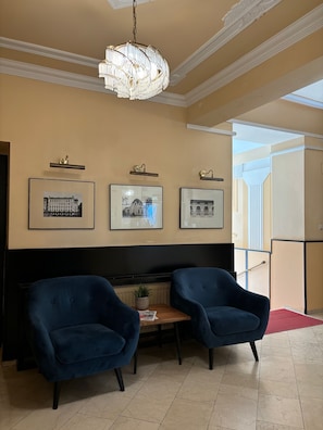 Mostrador para check-in y check-out