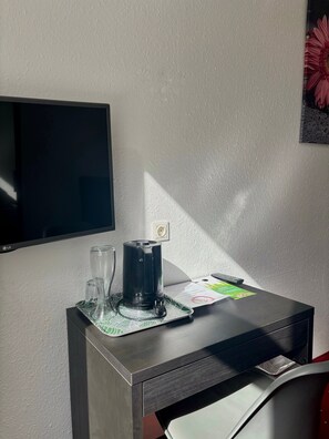 单人房 | 客房内用餐