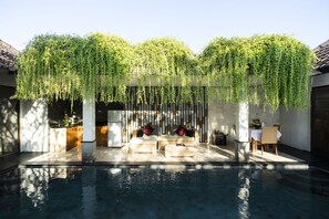 Outdoor pool - Kunti Villas (Seminyak)