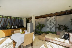 Villa, 1 Bedroom, Private Pool | Private kitchen