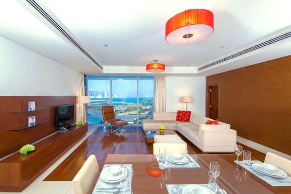 Executive Studio | City view