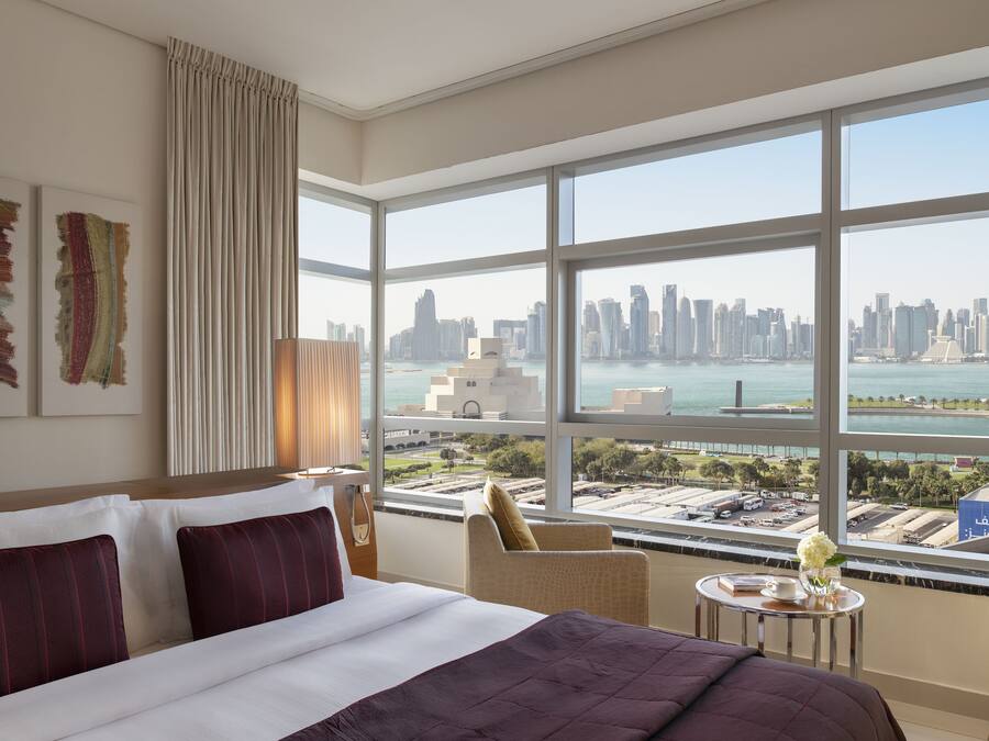 Executive Room | In-room safe, blackout drapes, soundproofing, iron/ironing board