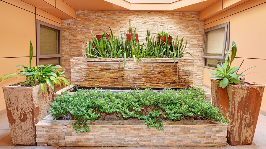 Best Western Plus Camperdown Suites