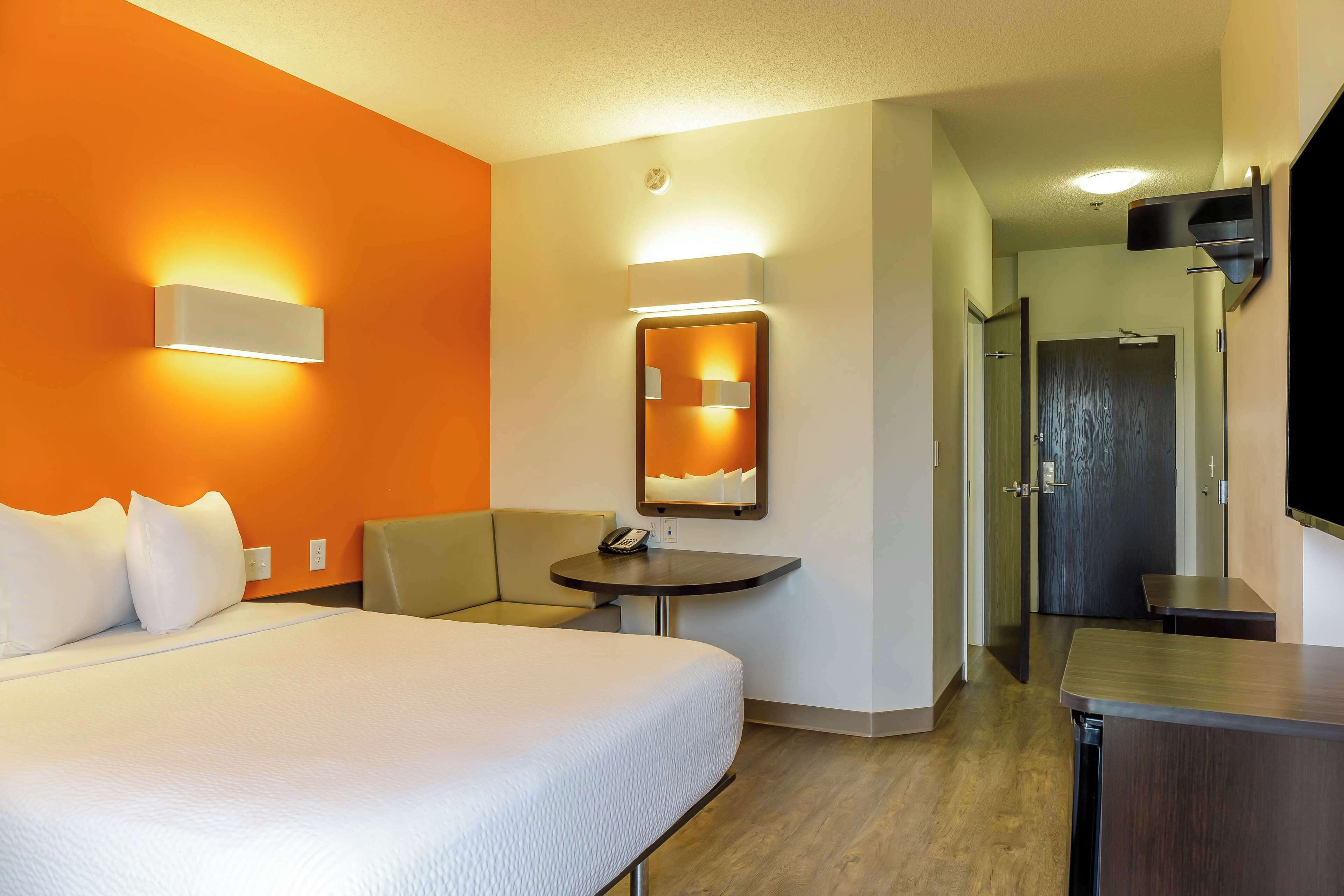 Iron/ironing board (on request), WiFi (free), bed sheets
