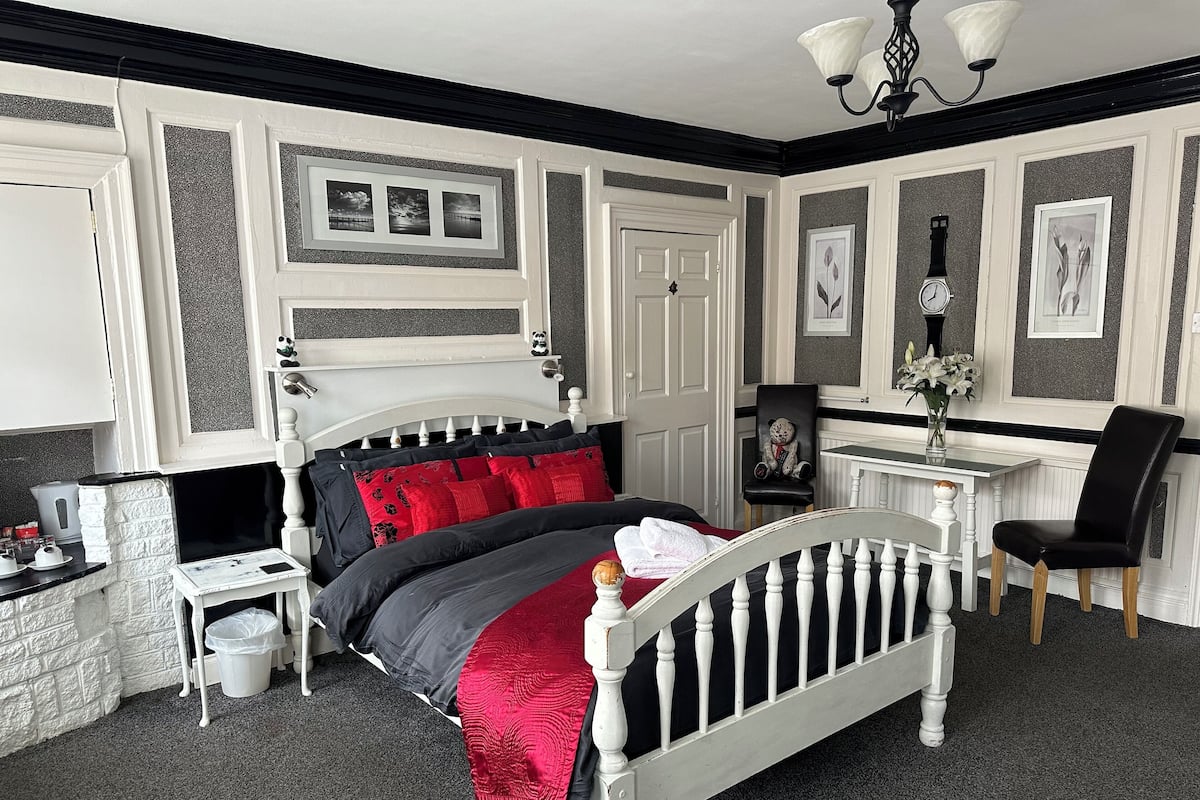 Classic Double or Twin Room | Cadar kapas Mesir, peralatan tempat tidur premium, busa memori 