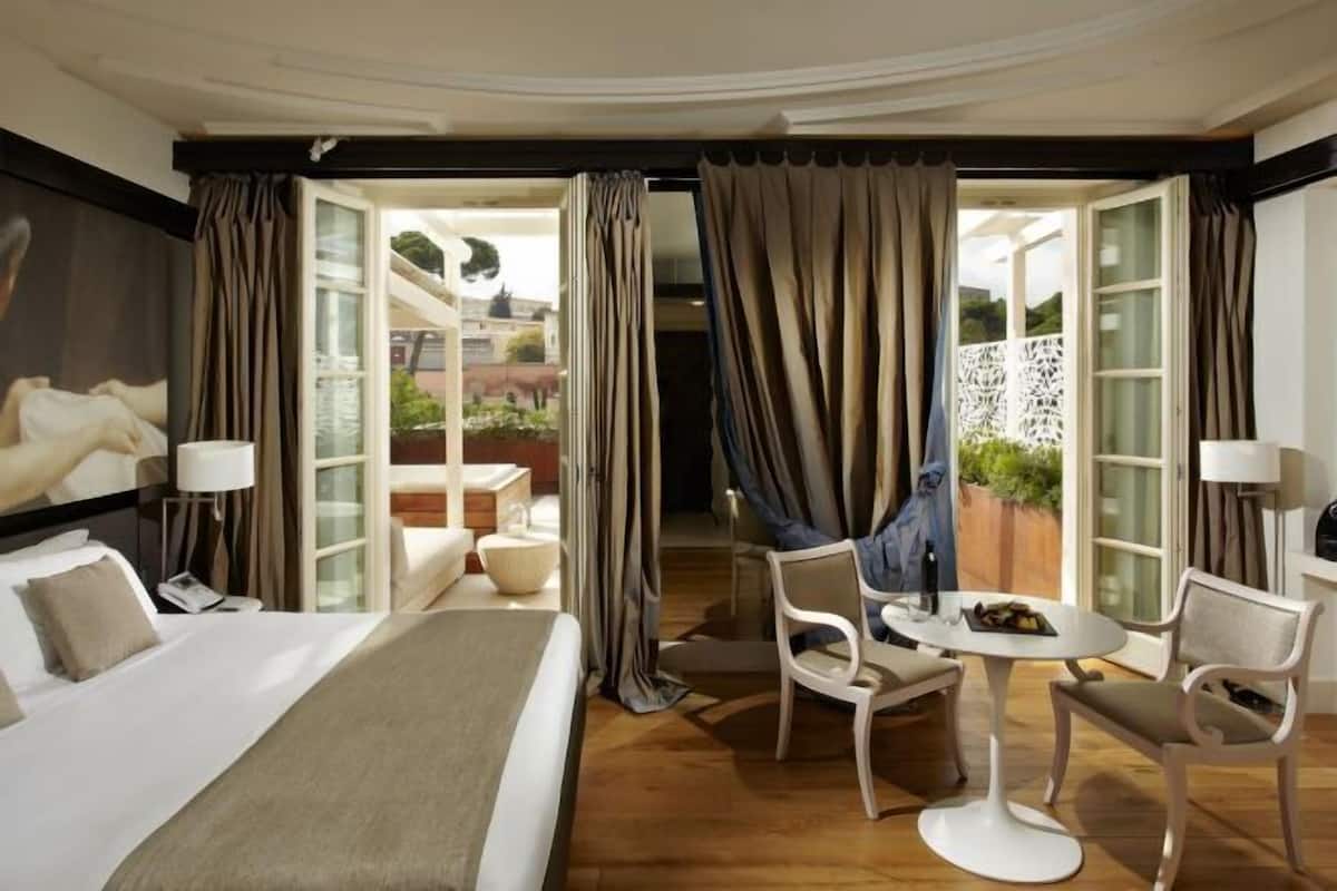 Lakens van Egyptisch katoen, luxe beddengoed, donsdekens, een minibar