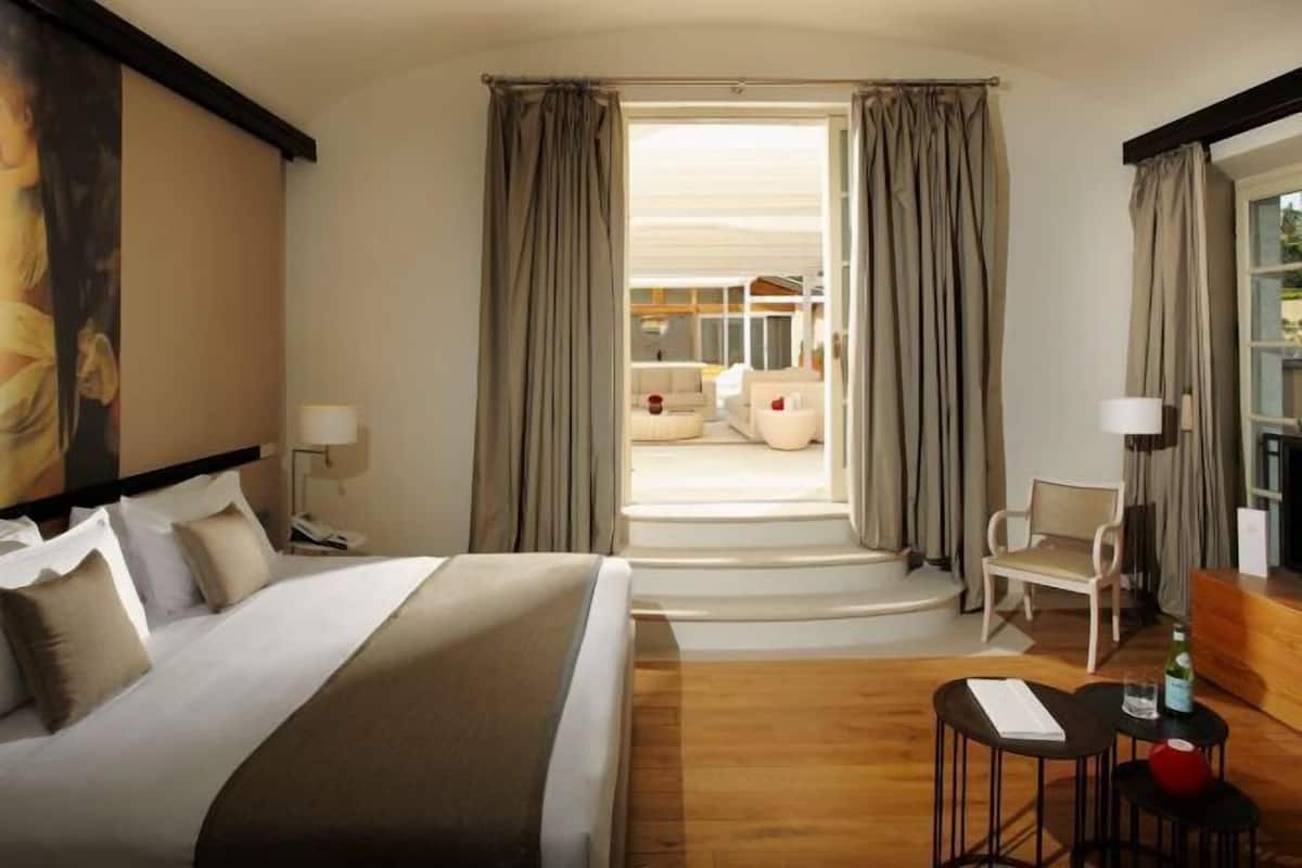 Lakens van Egyptisch katoen, luxe beddengoed, donsdekens, een minibar