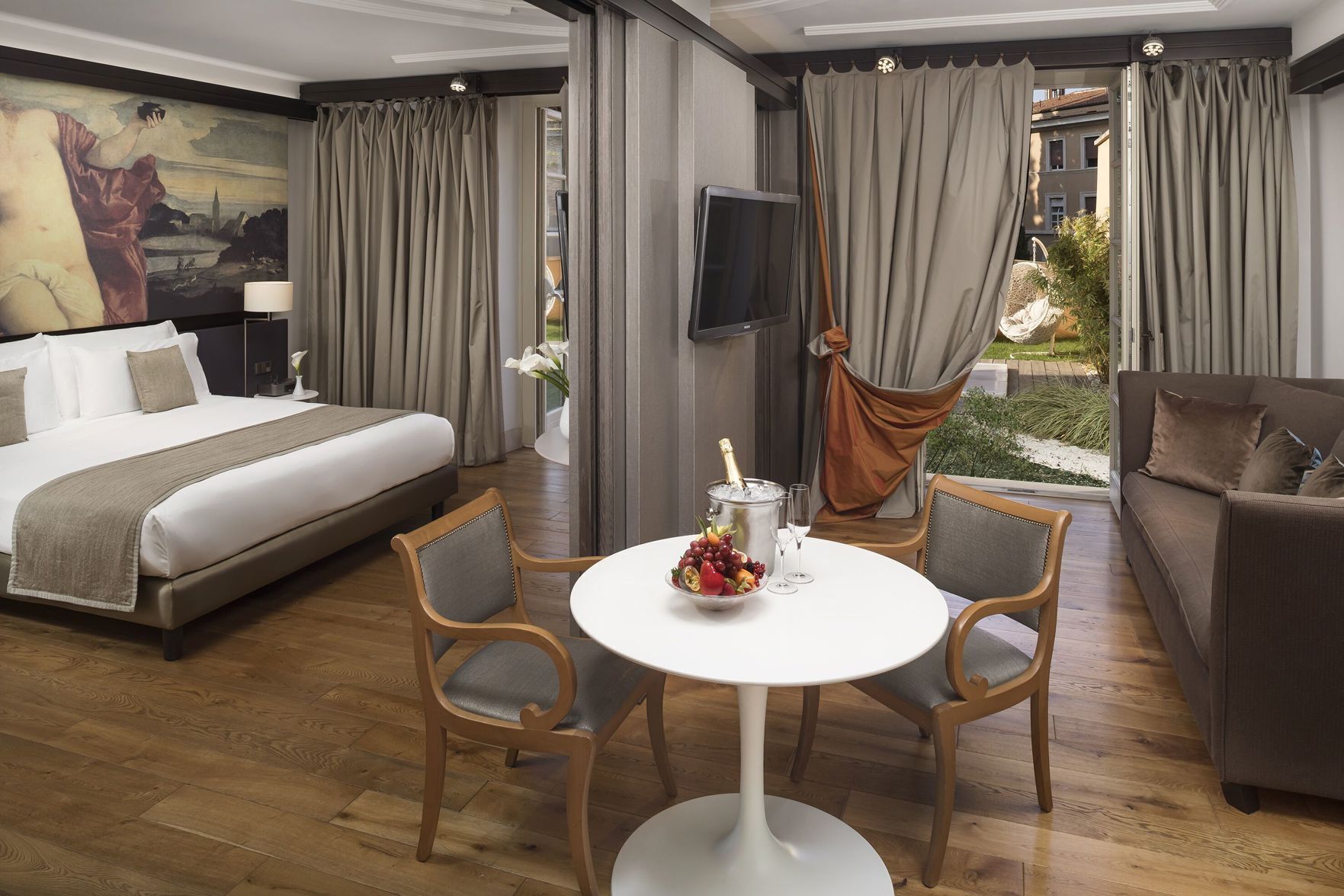 Egyptian cotton sheets, premium bedding, down duvets, minibar