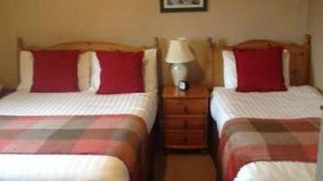Double Room | Iron/ironing board, free cots/infant beds, free WiFi, bed sheets