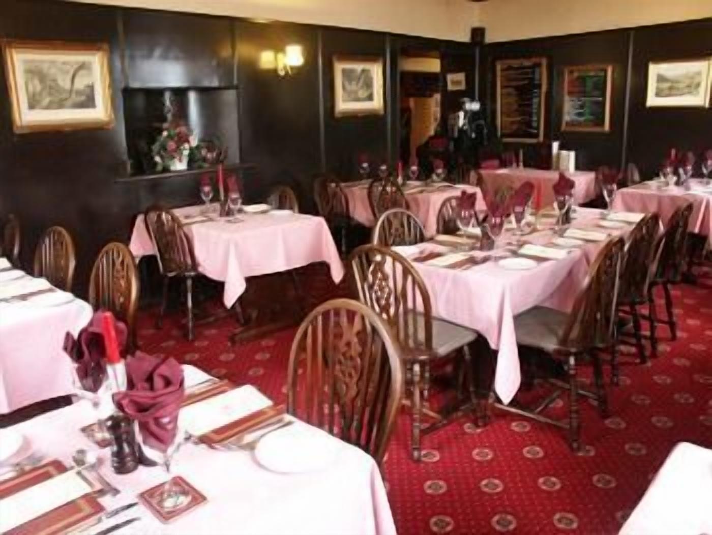 Ilmainen päivittäinen englantilainen aamiainen 