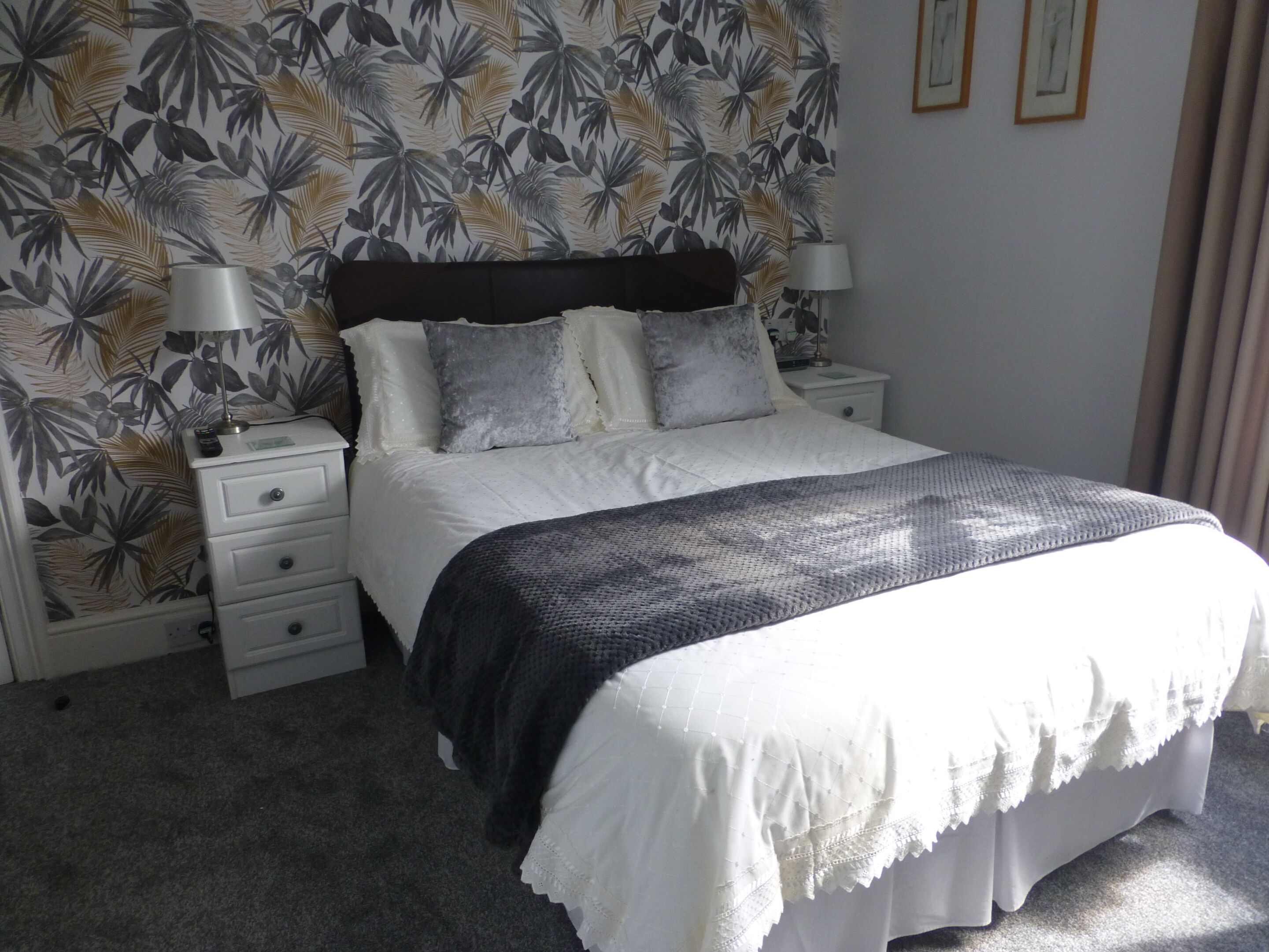 Double Room, Ensuite, Garden View (First Floor)